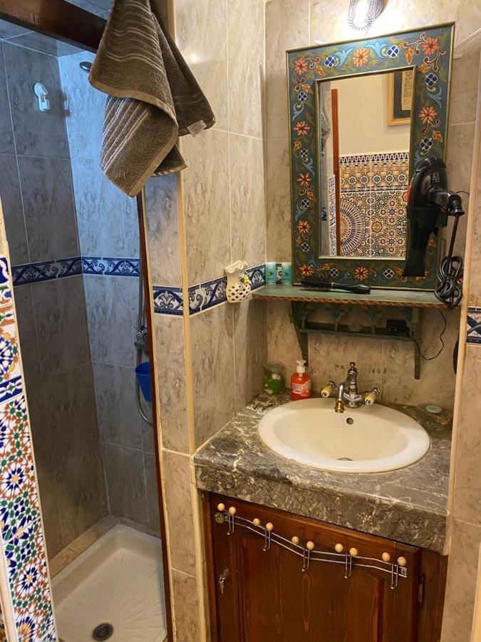 Appartement Meuble 5 Personnes En Plein Centre Ville ラバト エクステリア 写真